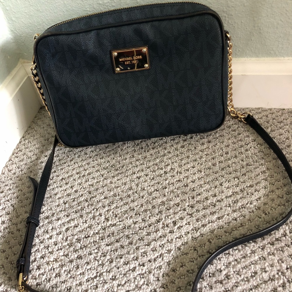 michael kors crossbody